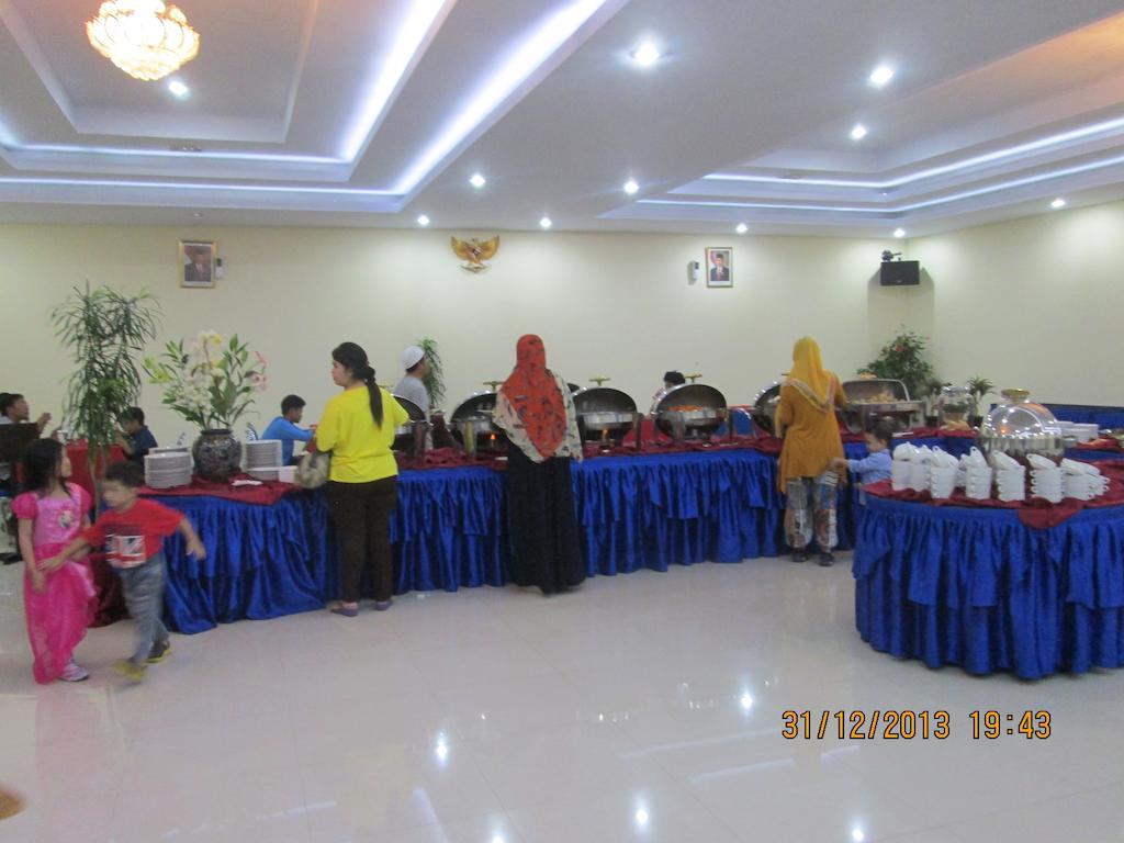 Gumilang Hotel Bogor Buitenkant foto