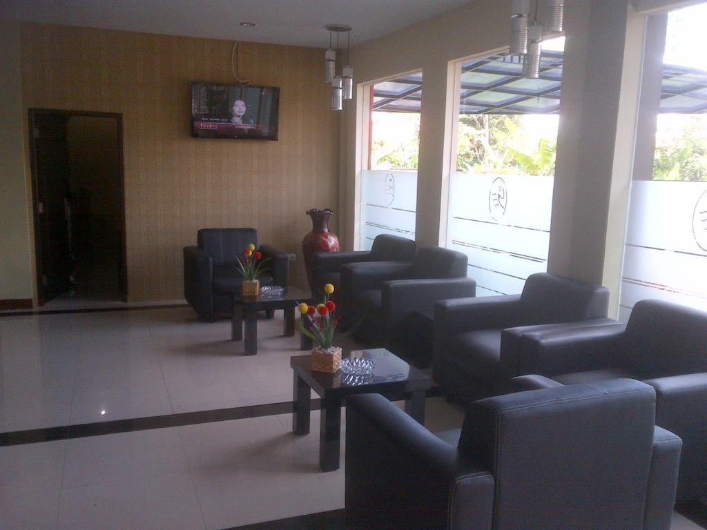 Gumilang Hotel Bogor Buitenkant foto